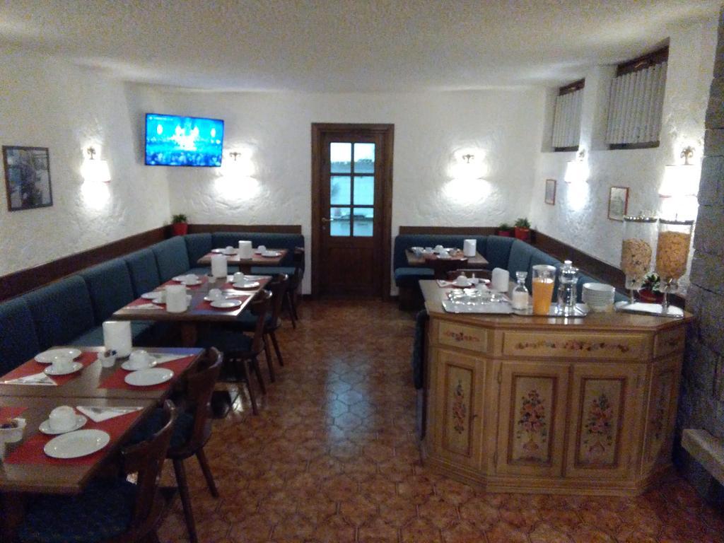 Garni Bucaneve Madonna Kültér fotó